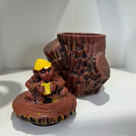 McCoy Brown and Yellow Ceramic Tree Stump cookie jar - Picture 2 of 3